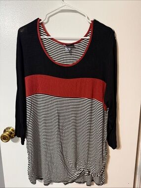 Discreet Black & Burgundy Striped Scoop Neck Long Sleeve Top